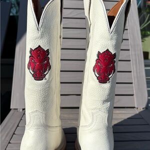 Vaccari University of Arkansas women’s boots size 7. New